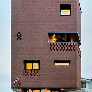 Space In Blackstone Апарт-отель